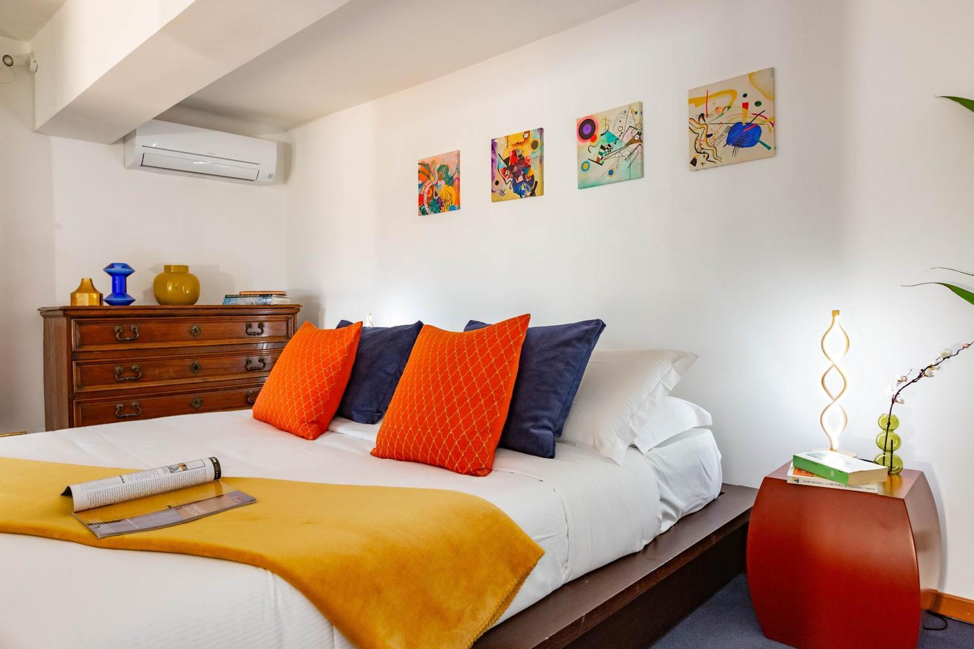 Spanish Steps Luxury Apartment